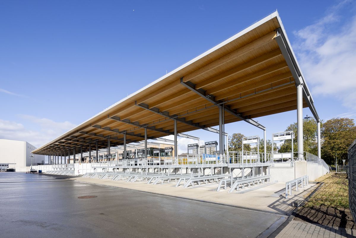 AvB_25_Duisburg_Betriebshof_Hochfeld_Foto_Andreas_Wiese.jpg Architektur: sgp Hachtel Bauer GmbH architekten BDA, Bonn; Bauherr*in: Wirtschaftsbetriebe Duisburg - AöR